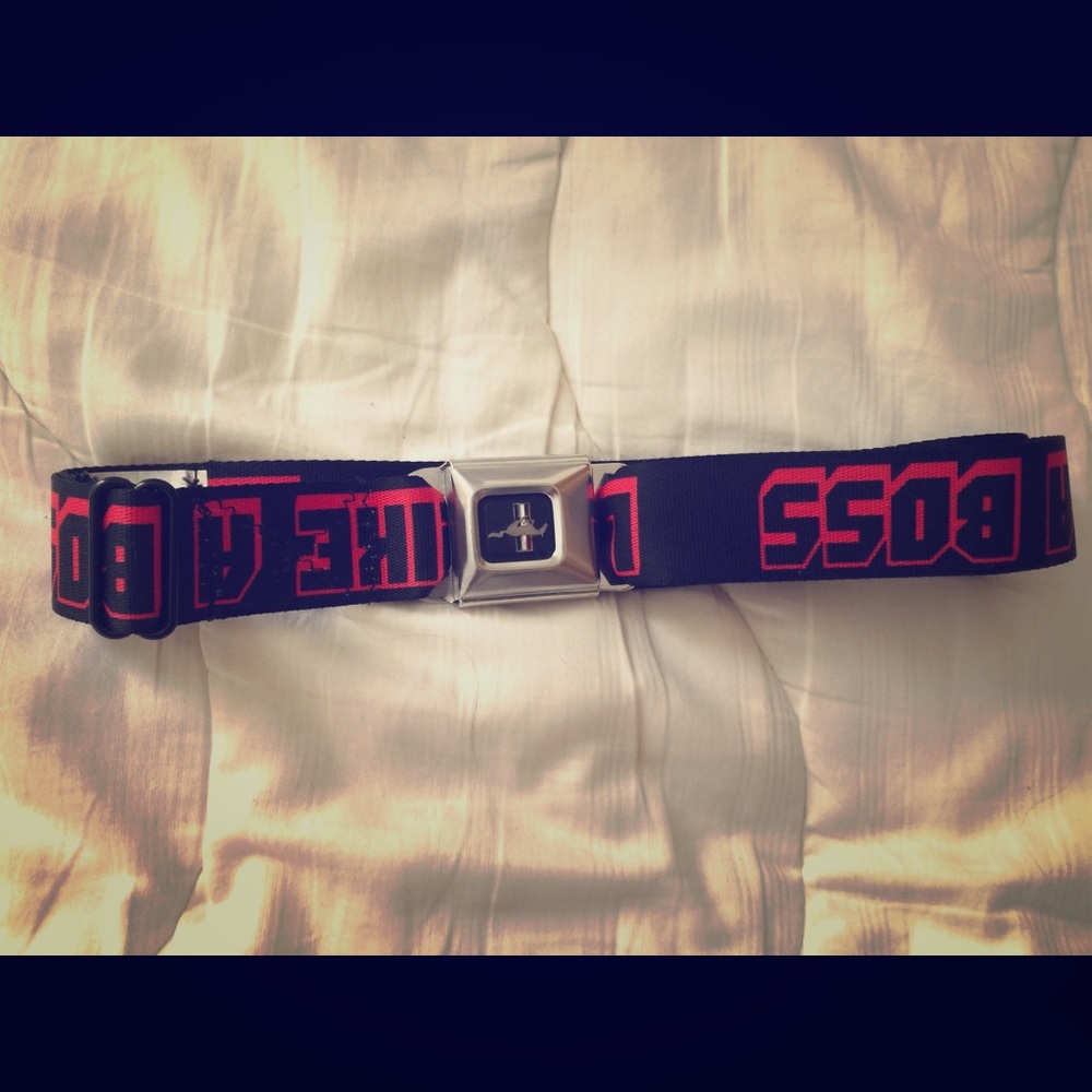 “Like a boss” hot topic belt